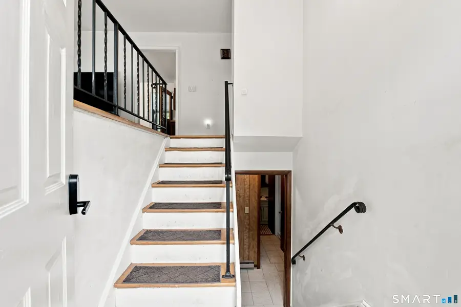 523 Newfield Avenue, Stamford, CT 06905 - #2