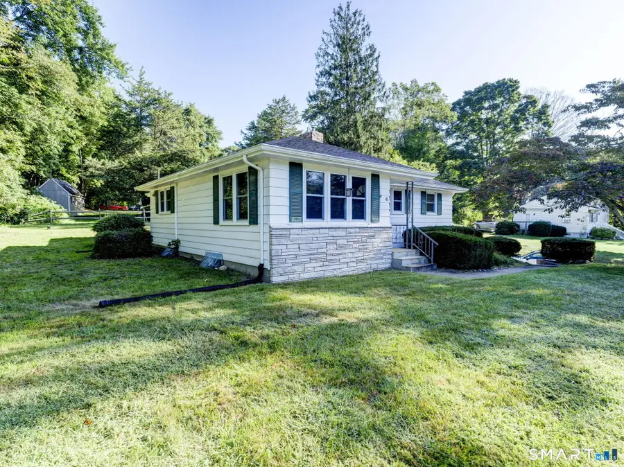 6 Whalehead Drive, Gales Ferry, CT 06335 - #2