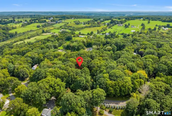 16 Jonathan Drive, Roxbury, CT 06783