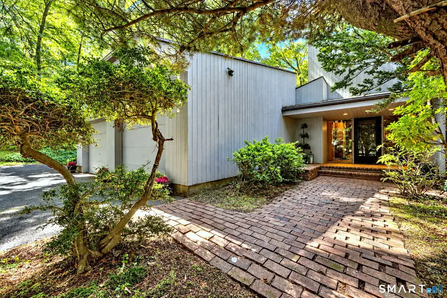 28 Nettleton Drive, Woodbridge, CT 06525 - #2
