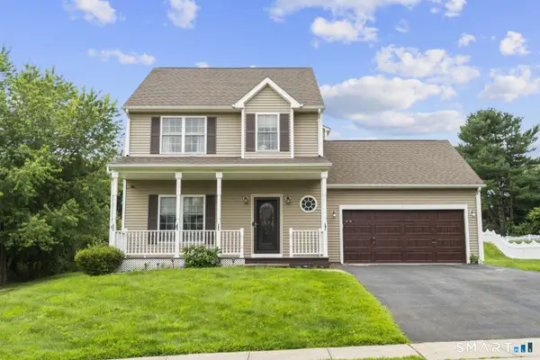 118 Church Hill Chase, Meriden, CT 06450