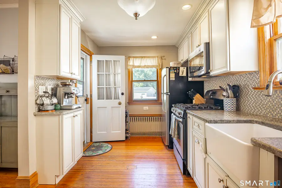146 Wood Avenue, Stratford, CT 06614 - #3