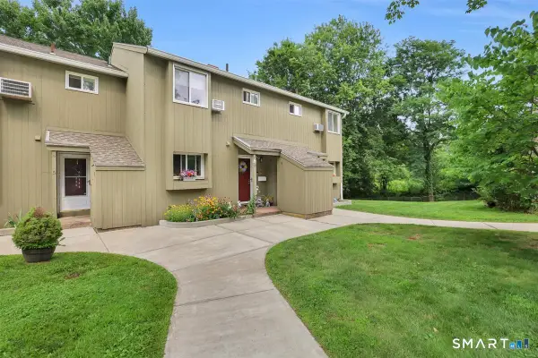 6 Mckenna Drive, Middletown, CT 06457