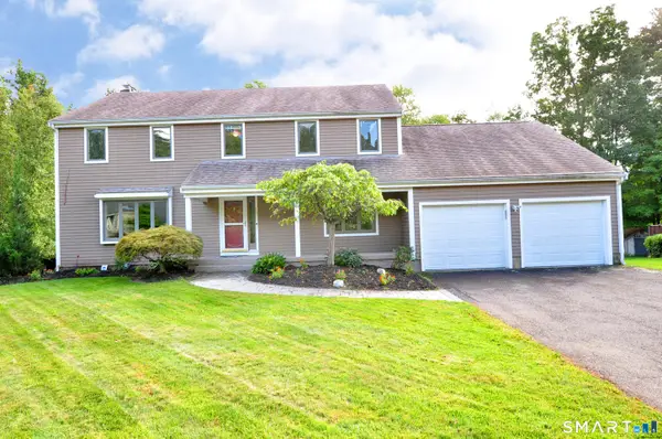 16 Virginia La, Farmington, CT 06085