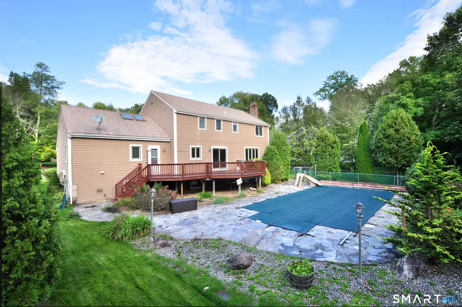 16 Virginia La, Unionville, CT 06085 - #3