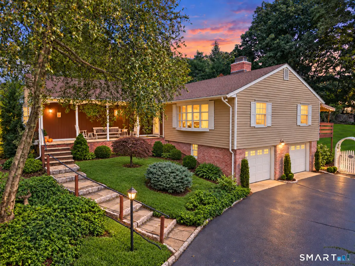 4 Lookout Lane, Westport, CT 06880 - #1