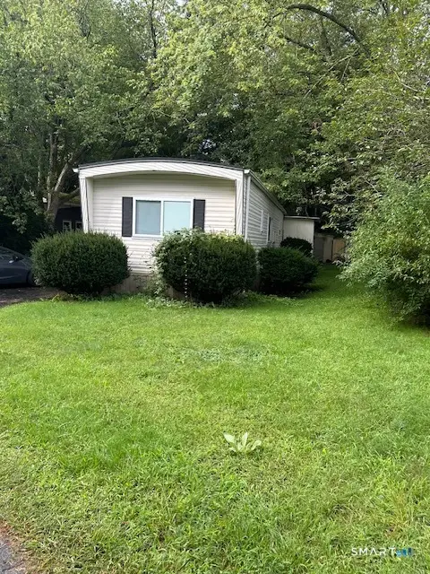 6 Woodsedge Lane, Westbrook, CT 06498