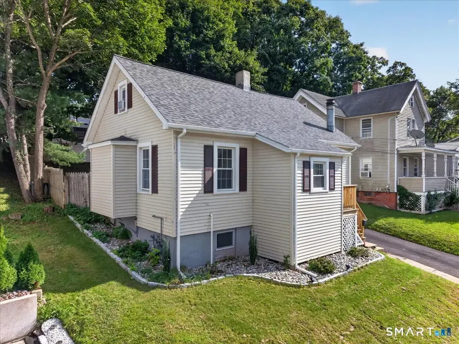 98 New Hanover Avenue, Meriden, CT 06451 - #3