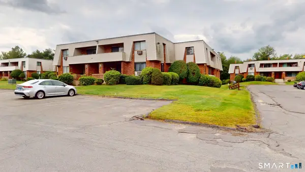 565 Talcottville Road #Building 2C7, Vernon, CT 06066
