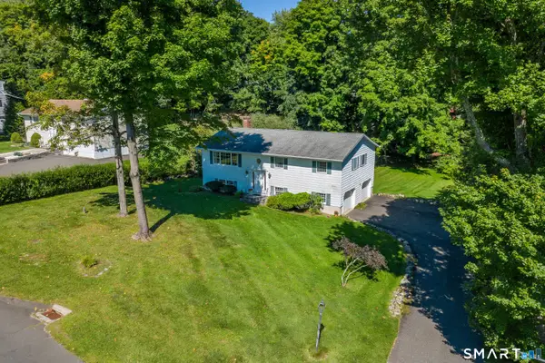 38 Old Farm Road, New Fairfield, CT 06812