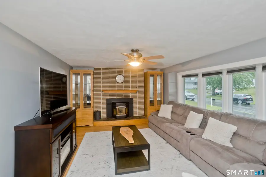 31 Jewel Street, Enfield, CT 06082 - #3