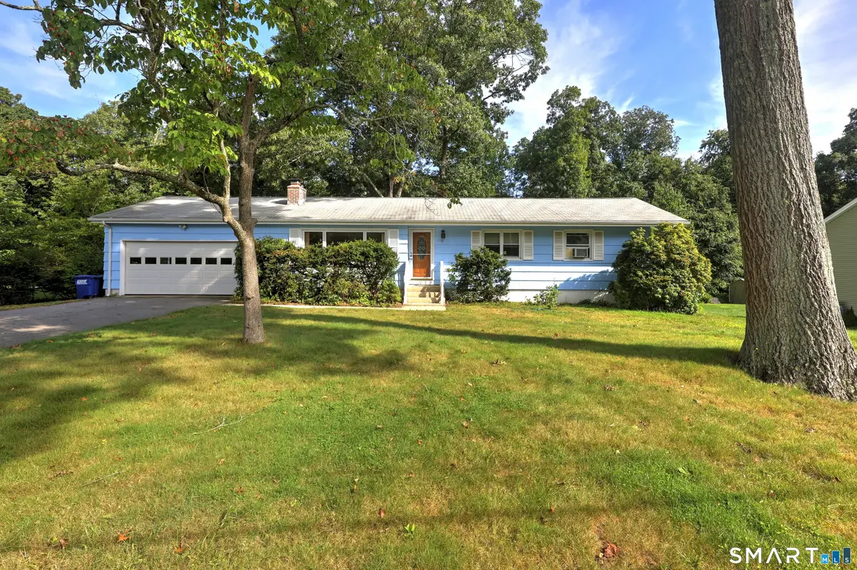 17 Oakridge Drive, Gales Ferry, CT 06335 - #1