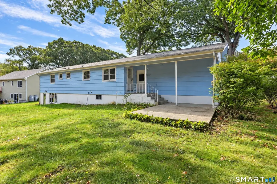 17 Oakridge Drive, Gales Ferry, CT 06335 - #3