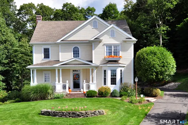136 Village Gate Drive, Southington, CT 06489