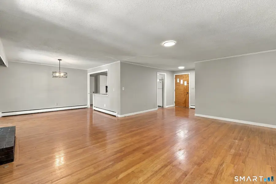 9 Alderwood Drive, West Hartford, CT 06117 - #3
