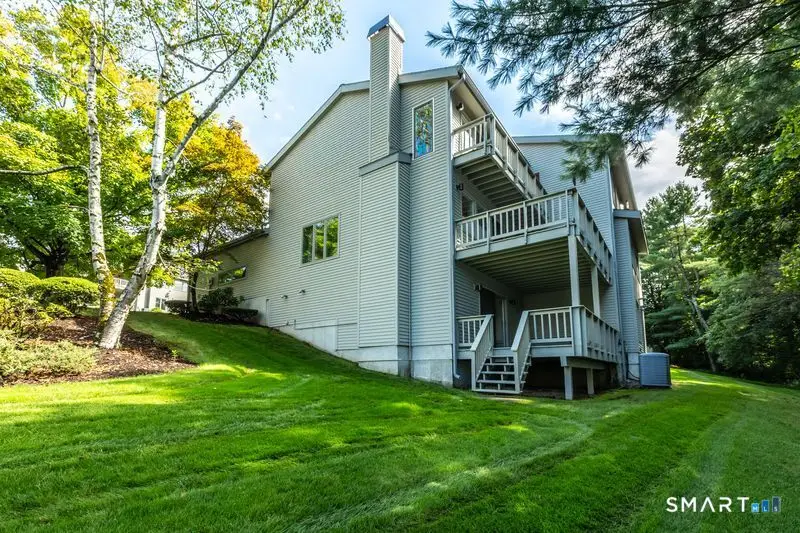 3 Saddle Crossing #3, Avon, CT 06001 - #3
