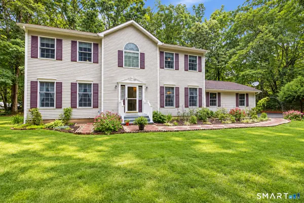 17 Dean Road, East Lyme, CT 06333