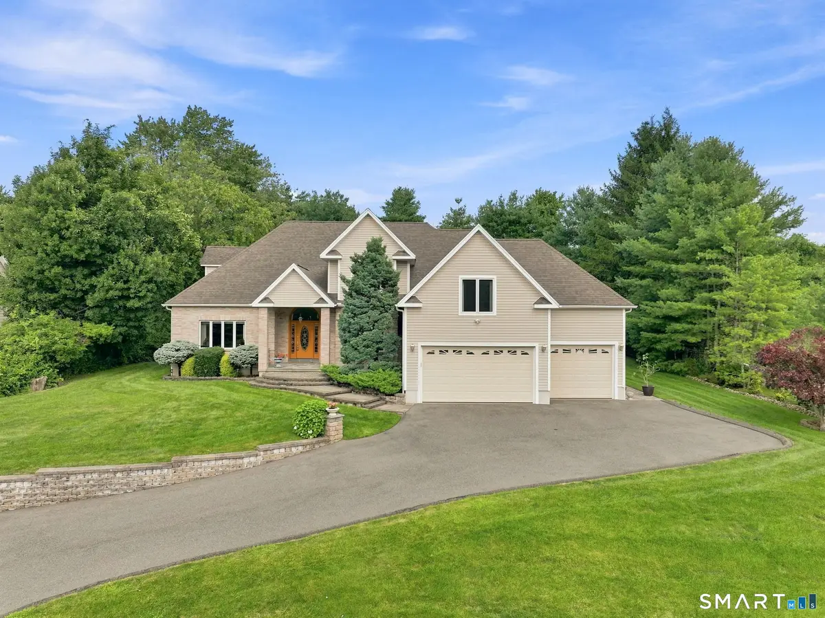 44 Chippenwood Lane, Bristol, CT 06010 - #1
