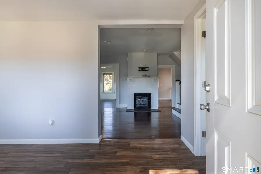 380 Rockwell Avenue, Stratford, CT 06615 - #3