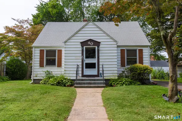 40 Saltonstall Place, East Haven, CT 06512