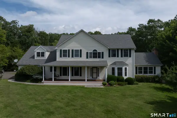 14 James Vincent Drive, Clinton, CT 06413
