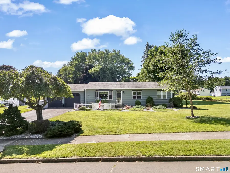 1 Northgate Lane, North Haven, CT 06473 - #2