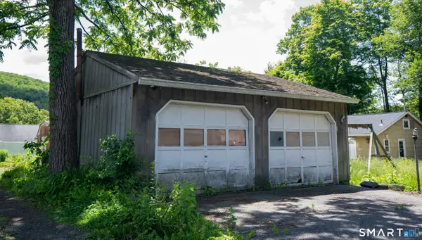 Lenape Trail, Southbury, CT 06488