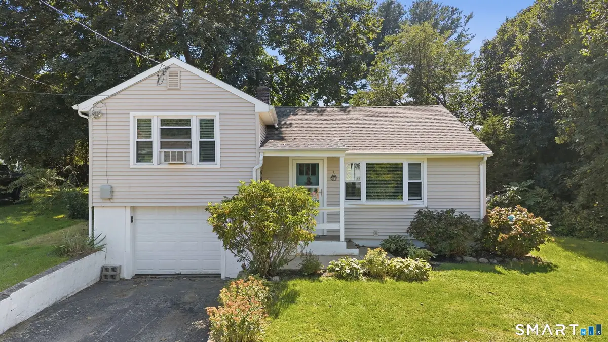 17 Seventh Avenue, Waterford, CT 06385 - #1