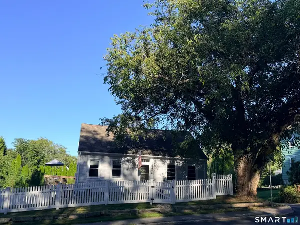 95 Old Norwich Road, Waterford, CT 06375