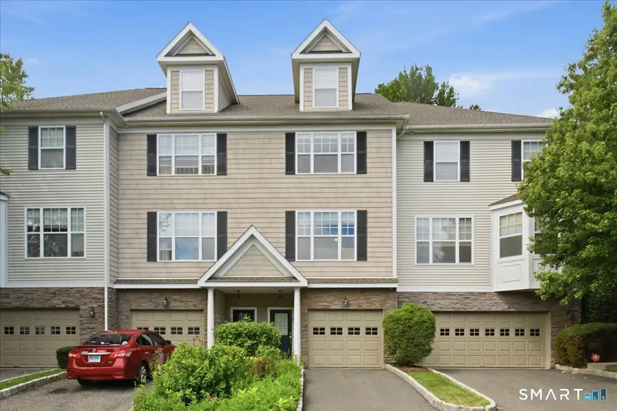26 Maura Lane #26, Danbury, CT 06810 - #3