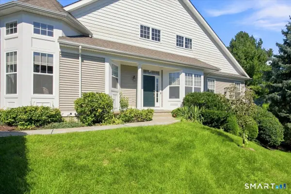12 Crestview Lane #12, Danbury, CT 06810