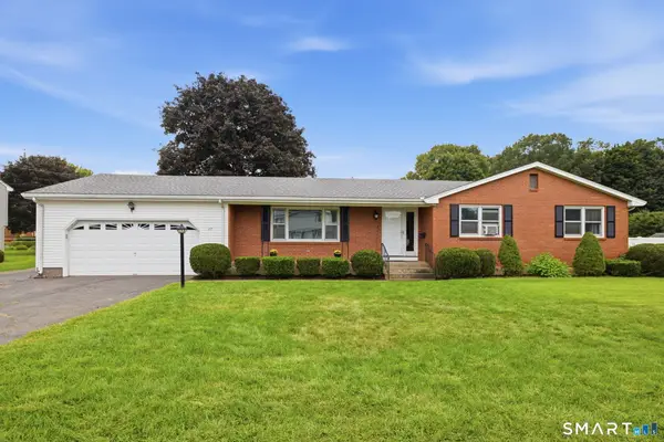 27 Rival Court, East Hartford, CT 06118