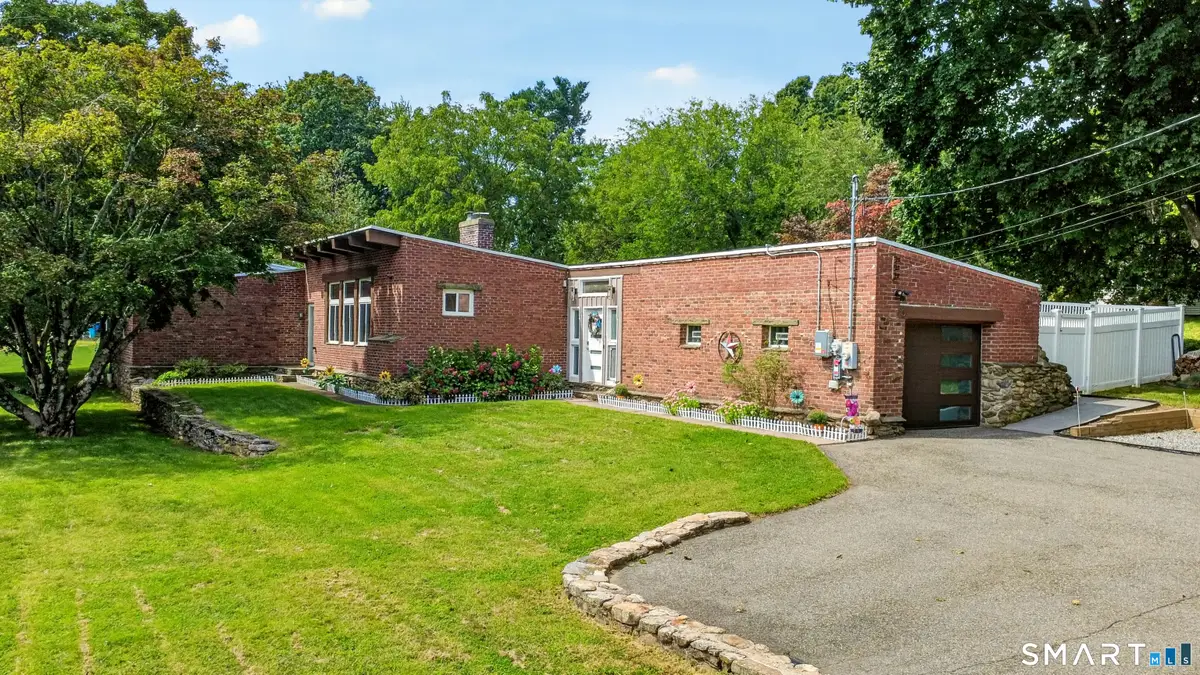 3 Marshall Lane, Ansonia, CT 06401 - #1