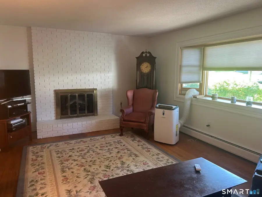 66 Hilltop Circle, Milford, CT 06460 - #3