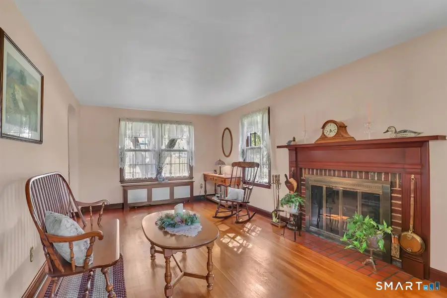 215 Oak Street, Manchester, CT 06040 - #3