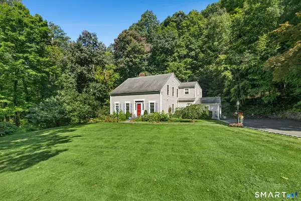 9 Teachers Ridge Road, Newtown, CT 06482
