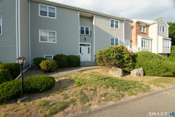 51 Carriage Drive #51, Milford, CT 06460