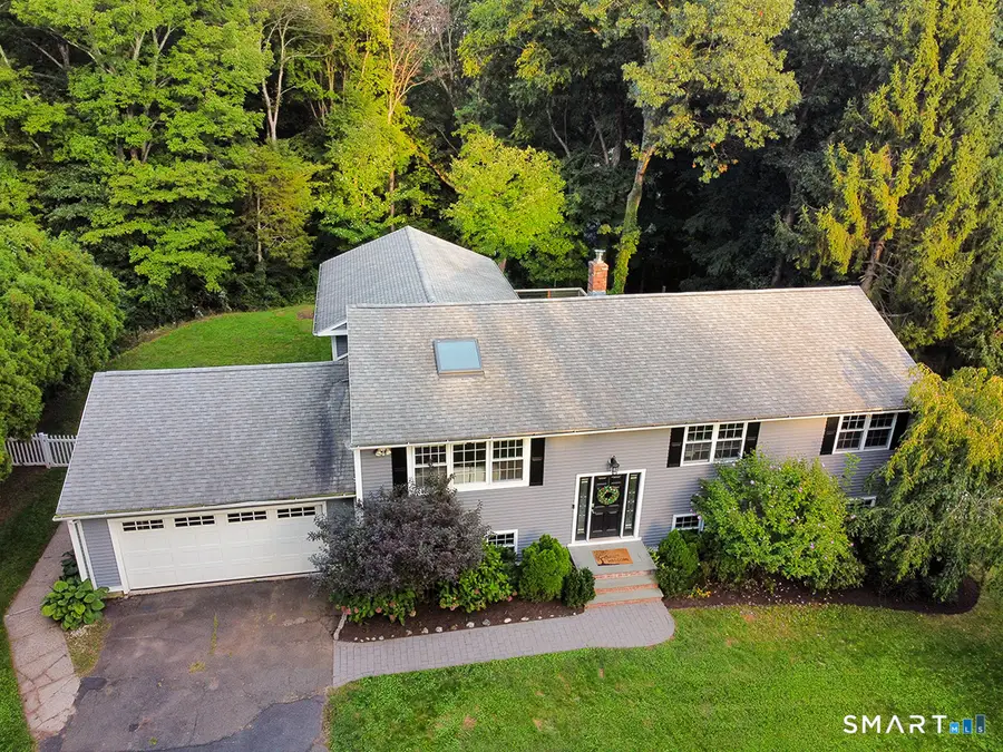 81 Old Coach Highway, Hamden, CT 06518 - #2
