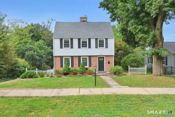 81 Lydale Place, Meriden, CT 06450