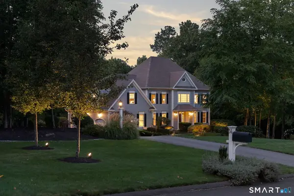 14 Highwood Crossing, Burlington, CT 06013