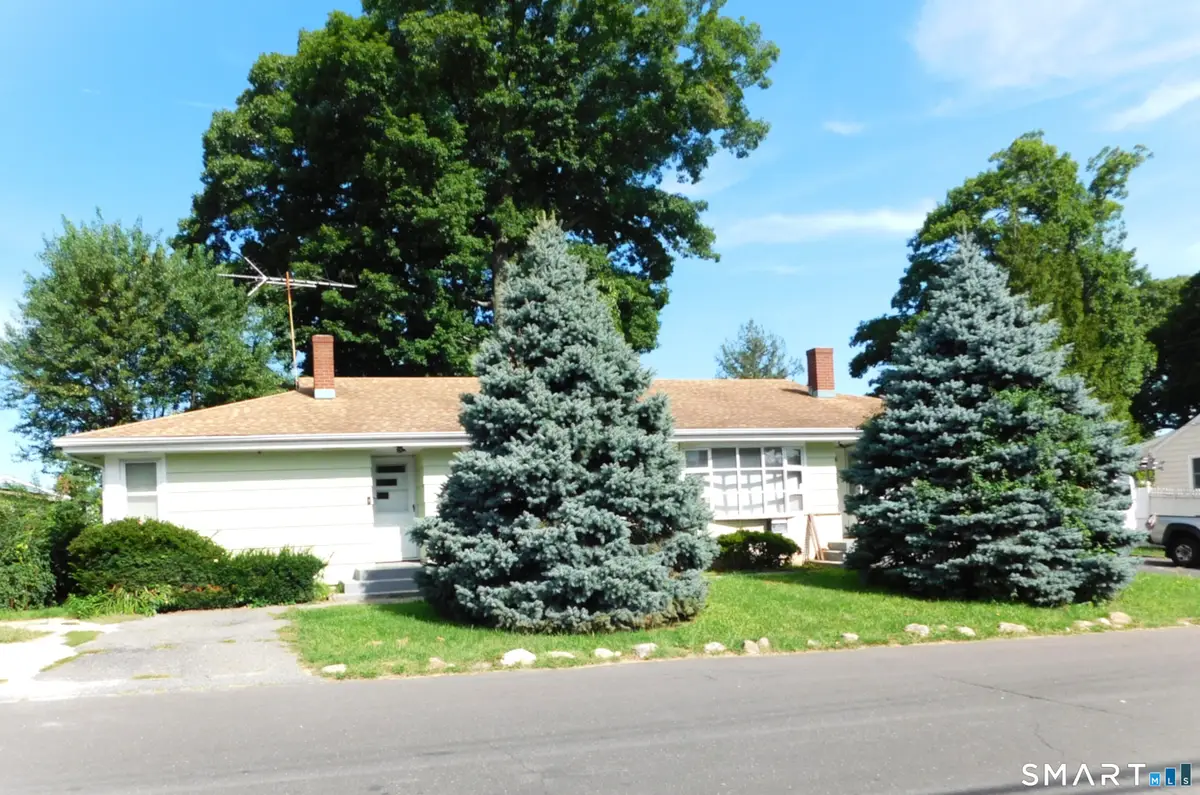 234 Queen Street, Bridgeport, CT 06606 - #1