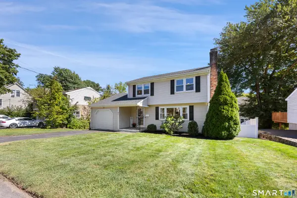 47 Old Stratfield Road, Fairfield, CT 06825