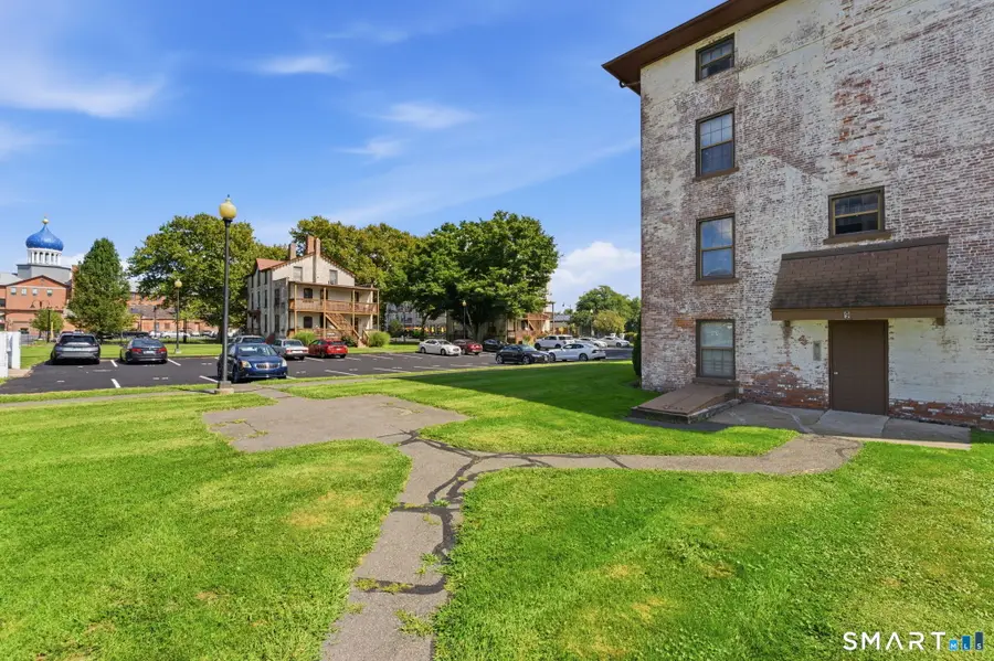 64 Van Block Avenue #9D, Hartford, CT 06106 - #3