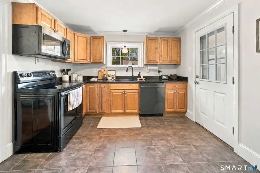 460 Main Street, Newington, CT 06111 - #2