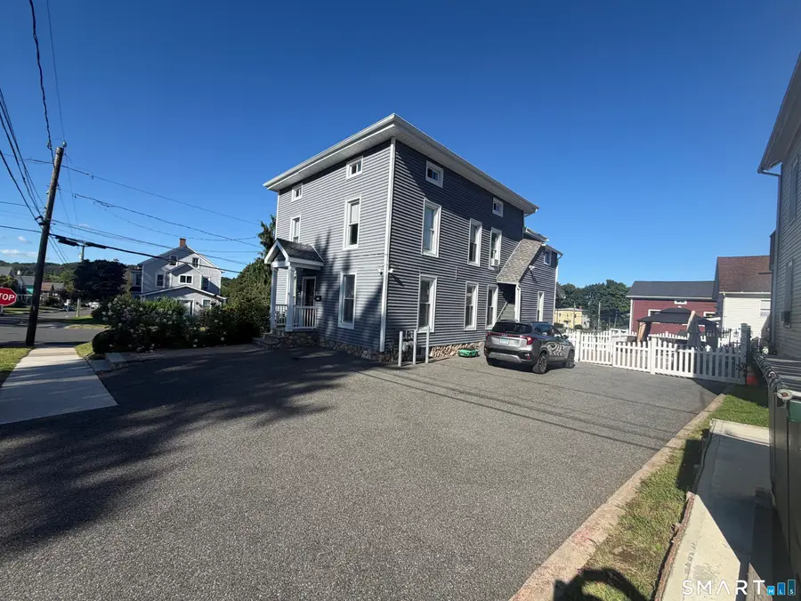 19 Mallory Street, Danbury, CT 06810 - #3