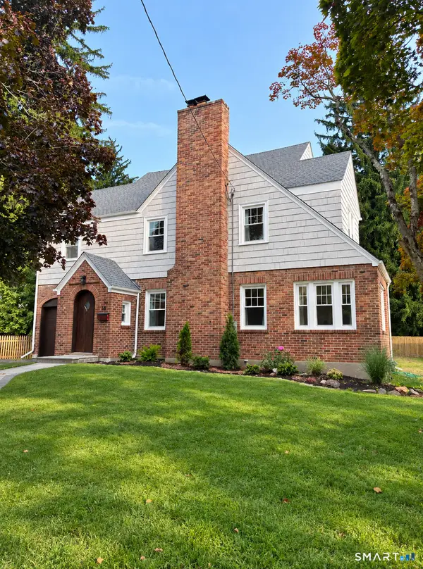 18 Eastview Street, West Hartford, CT 06107