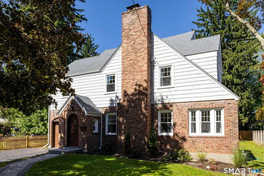 18 Eastview Street, West Hartford, CT 06107 - #2