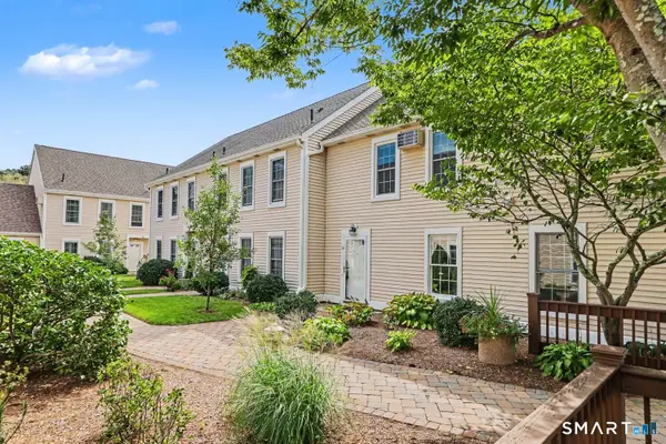 54 Rope Ferry Road #B39, Waterford, CT 06385