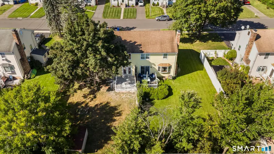 21 Chapman Street, Newington, CT 06111 - #3