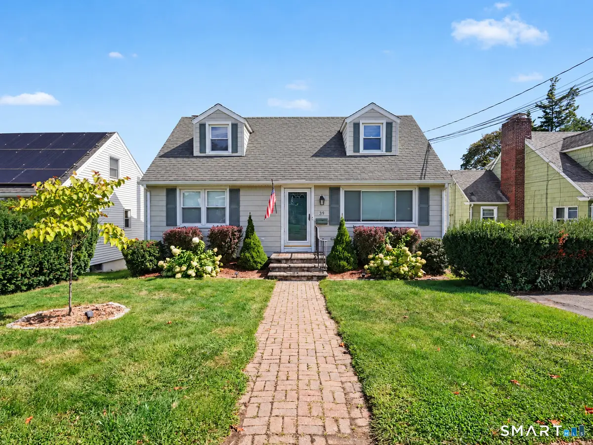 39 Walter Avenue, Norwalk, CT 06851 - #1